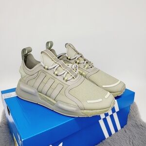 New Adidas NMD R1 V3 Feather Grey Sandy Beige Women's Running Shoes Size 6